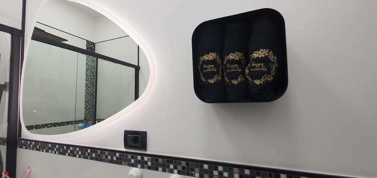 First Studio24 Brasov Bagian luar foto