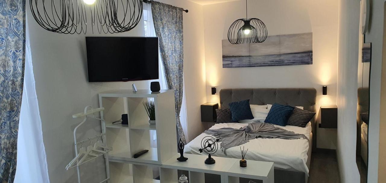 First Studio24 Brasov Bagian luar foto